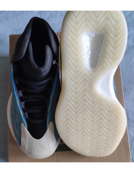 Sneakers Yeezy QNTM High