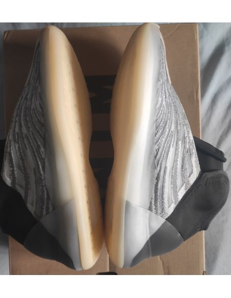 Sneakers Yeezy QNTM High
